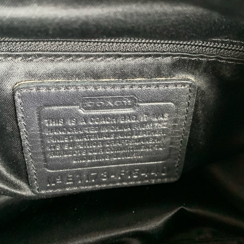 Coach Legacy Satchel with signature C print - Picture 4 of 6